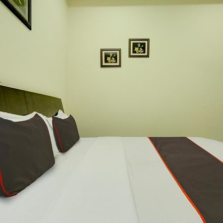 Super Collection O Ovel Hotel Grand Abadpura Exteriör bild